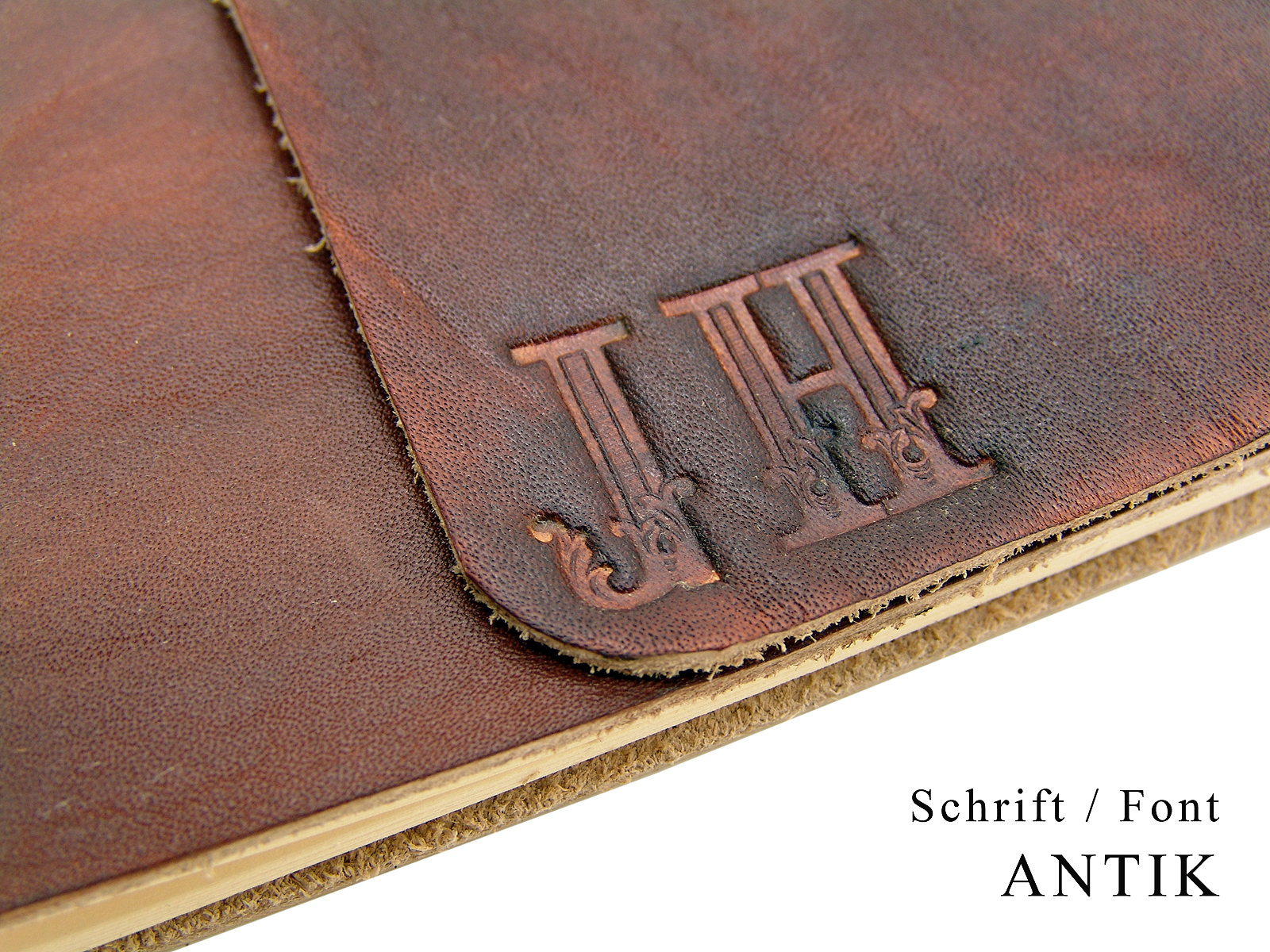 Schriftart Antik - Leder prägen