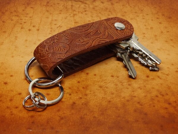 Schlüssel Organizer - OX Paisley Light - Gold & Silber – Bild 15