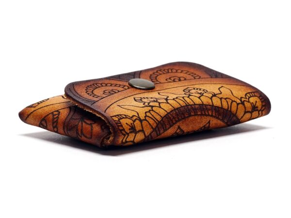 Leder Karten Etui mit gravierten Mandala Motiv - Liegend